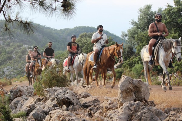 Fethiye At Safari Turu : Doğayla İç İçe Bir Macera