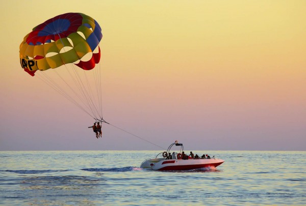 Ölüdeniz Parasailing: Adrenalin Seven Maceracılara Keyif Dolu Bir Deneyim